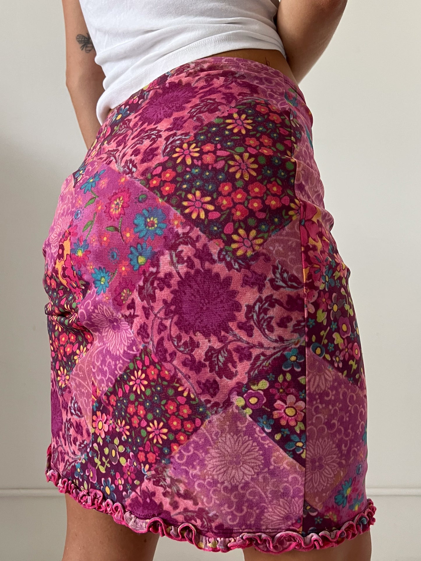 FLORAL MIDI SKIRT