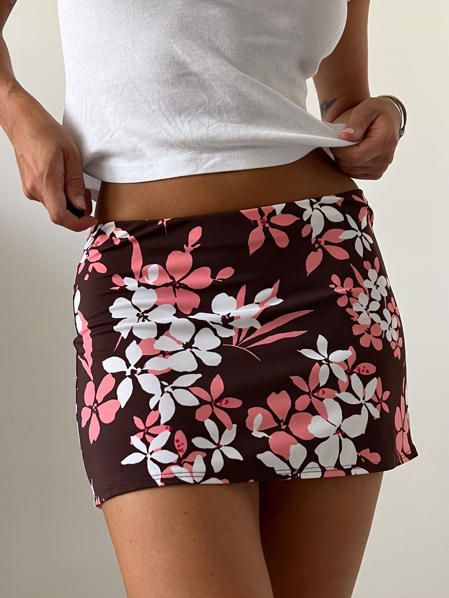VICTORIA'S SECRET MINI SKIRT