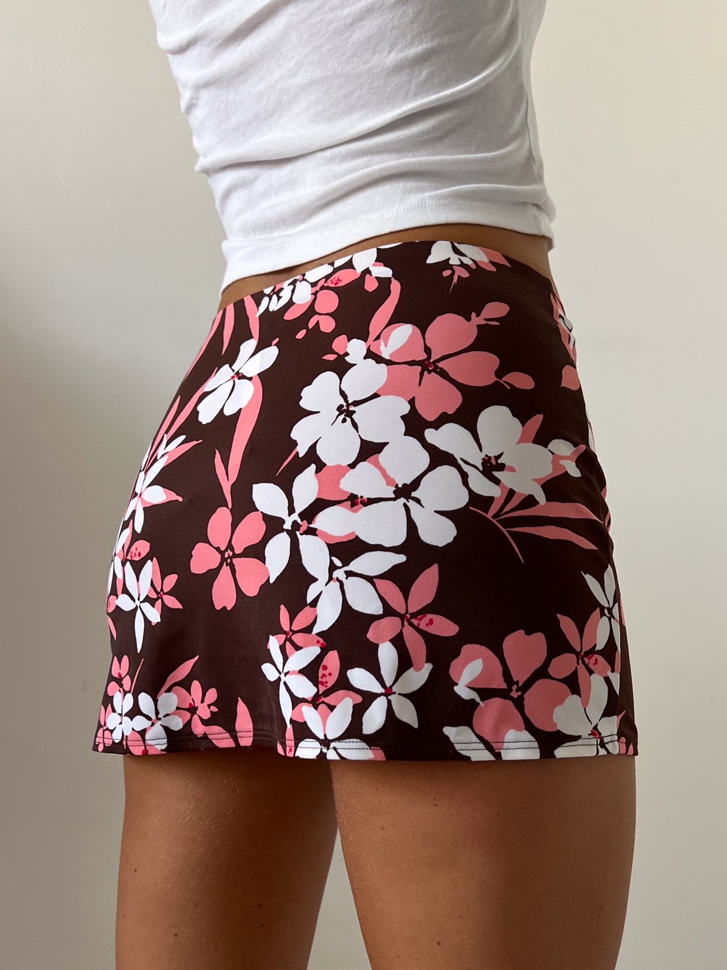 VICTORIA'S SECRET MINI SKIRT