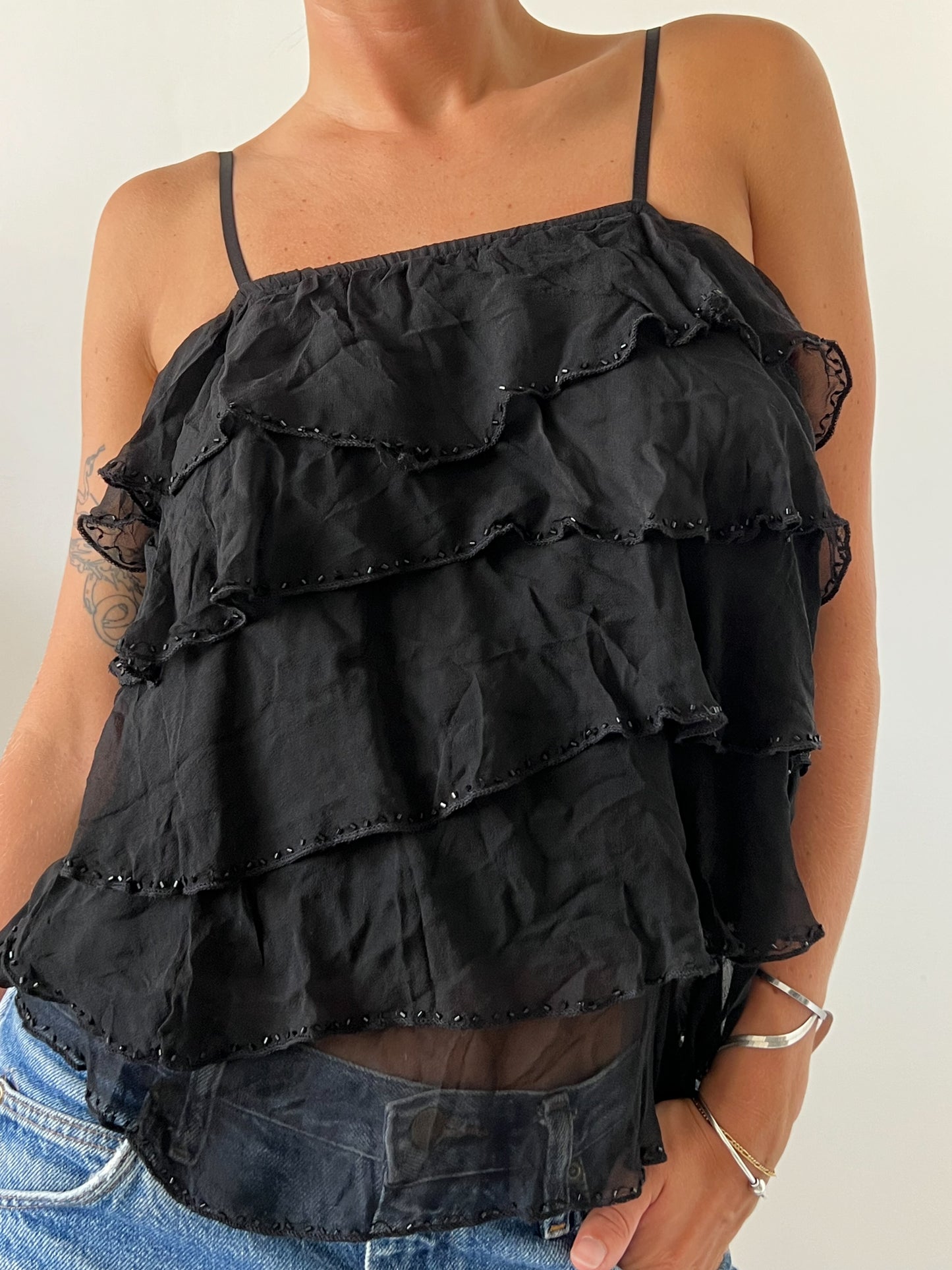BLACK RUFFLE TANK