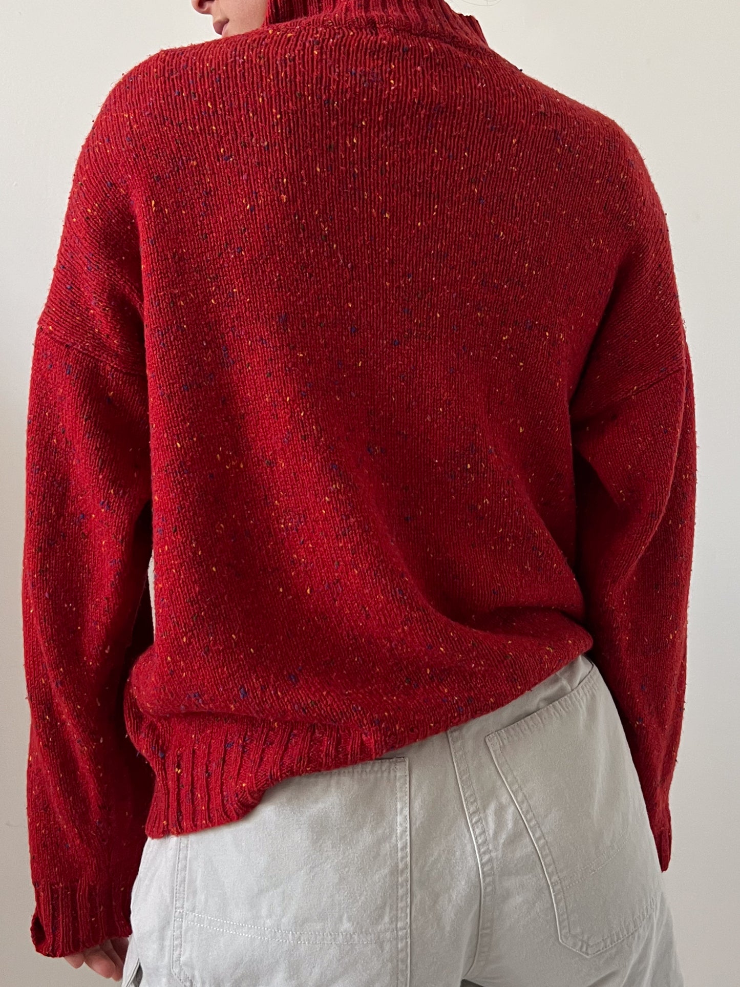 RED PULLOVER
