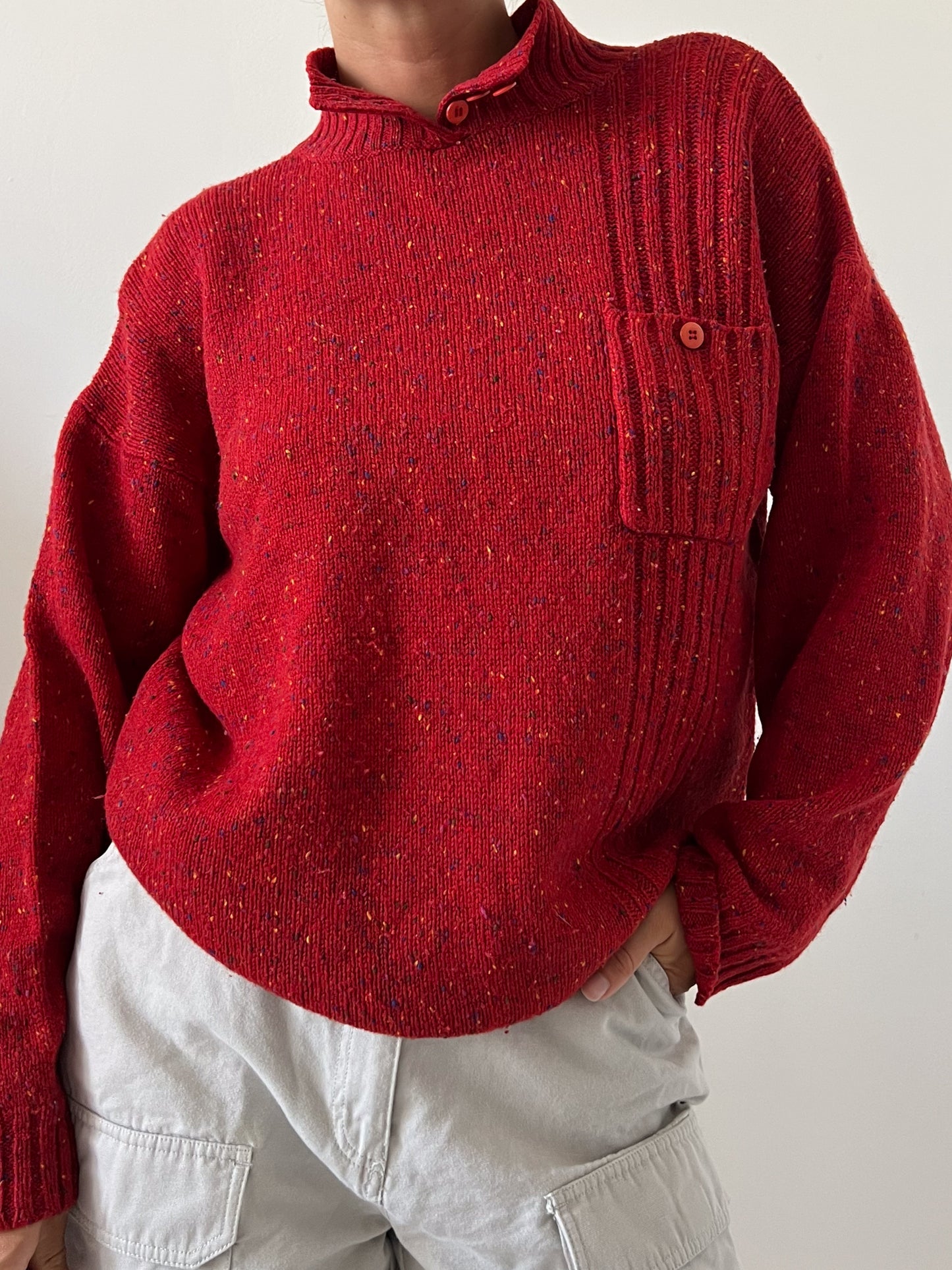 RED PULLOVER