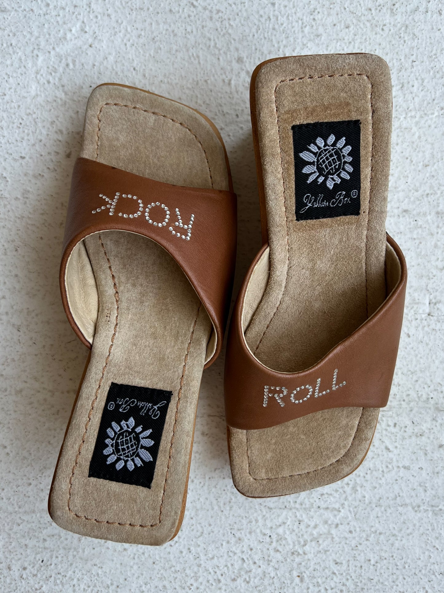 ROCK N ROLL PLATFORMS