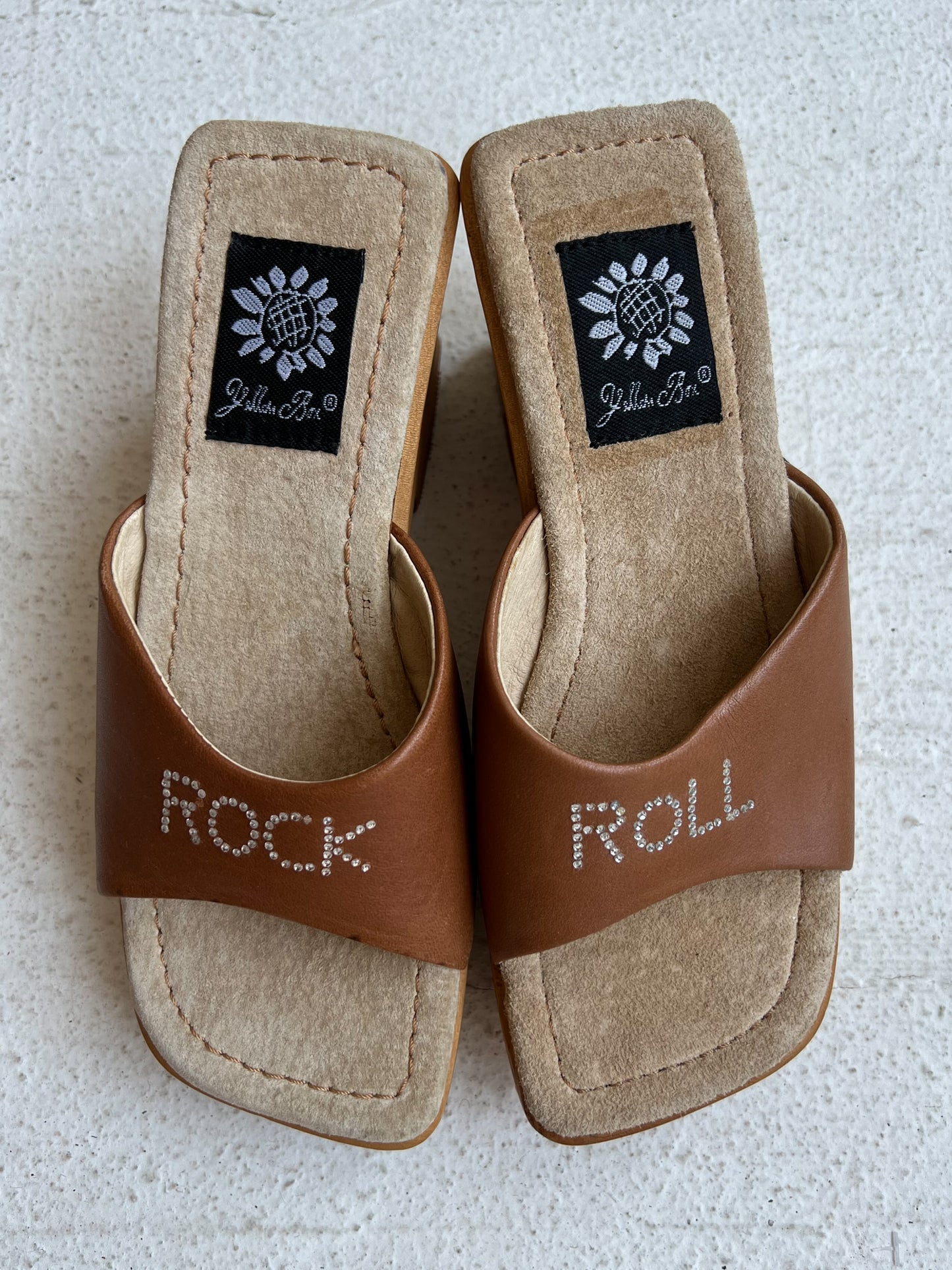 ROCK N ROLL PLATFORMS