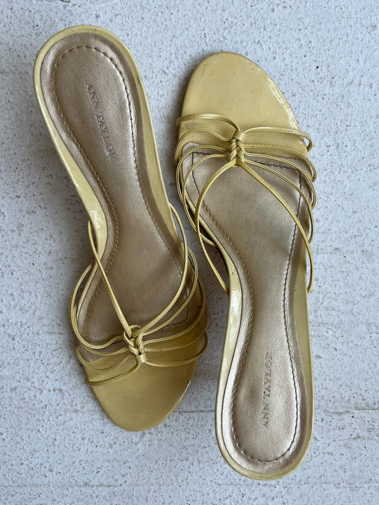 BUTTER YELLOW KITTEN HEEL