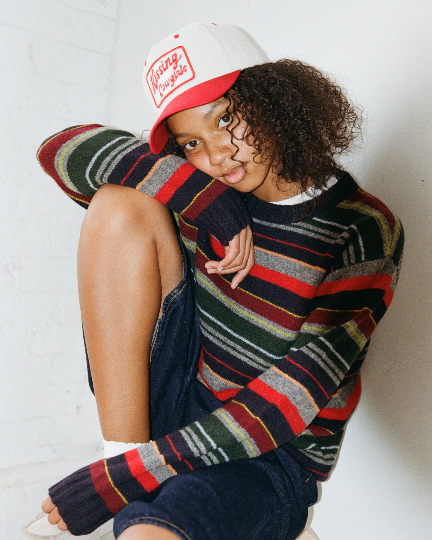 RED KISSING COWGIRLS HAT