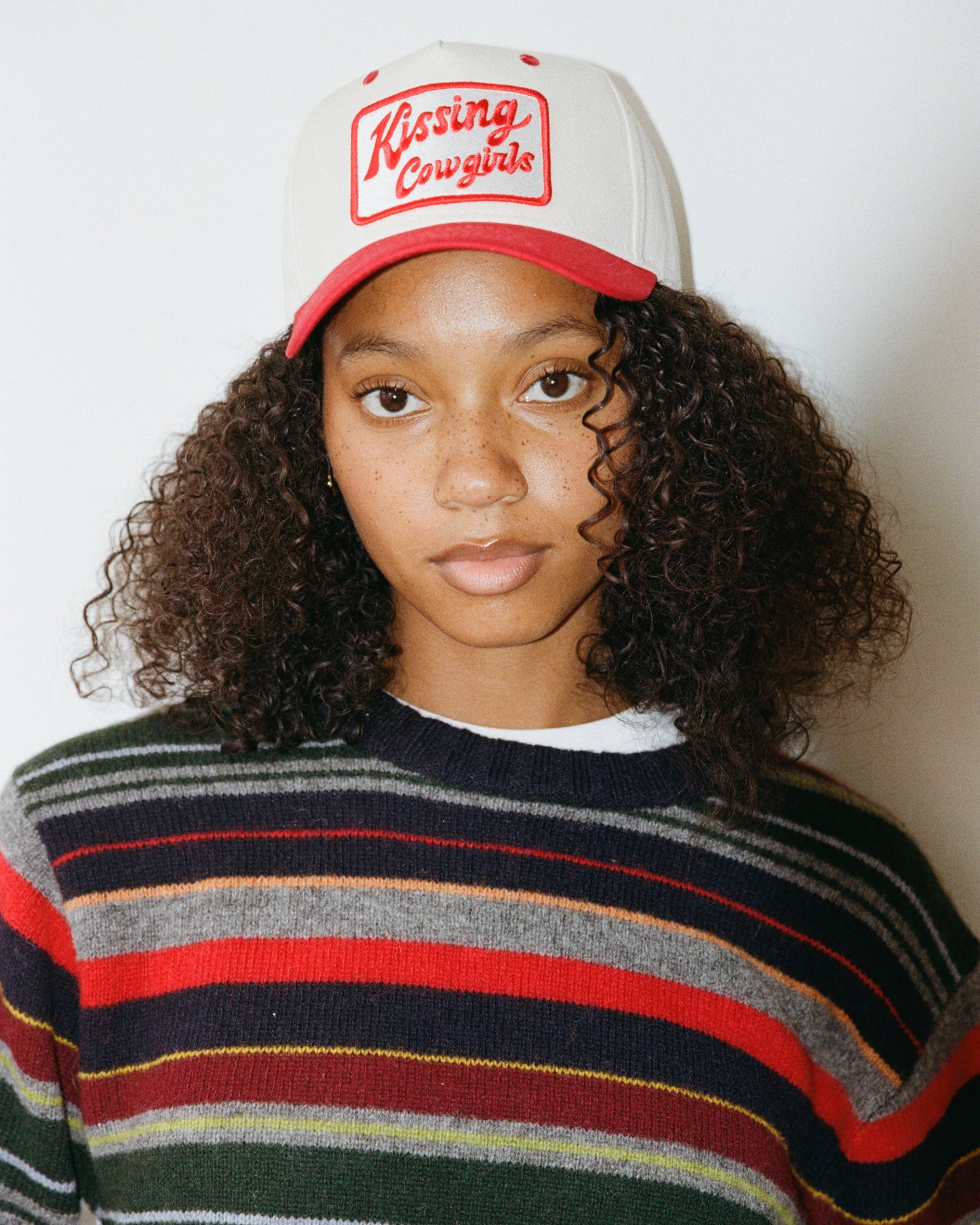 RED KISSING COWGIRLS HAT