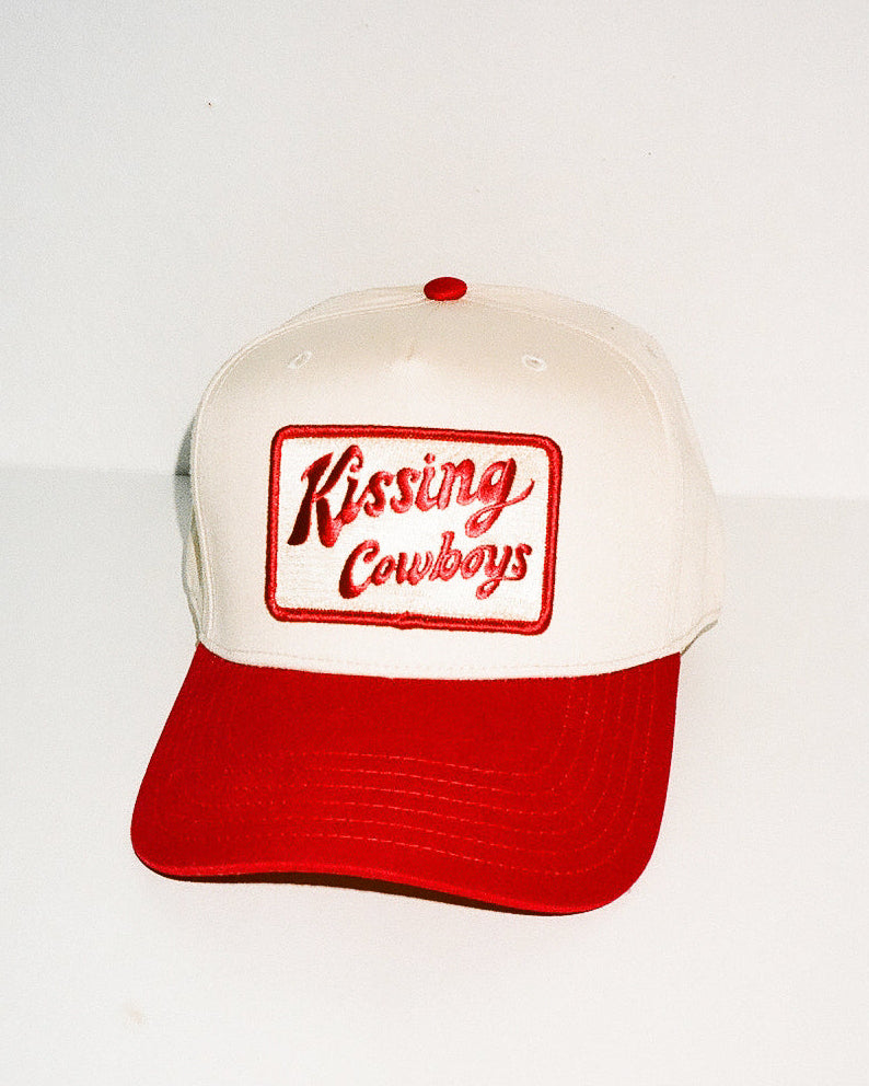 RED KISSING COWBOYS HAT